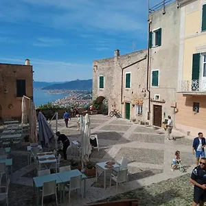 piccola-bomboniera-sul-mare.hotelitalianriviera.com/